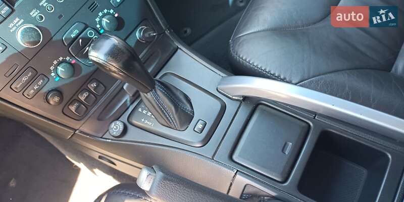Універсал Volvo XC70 2004 в Києві фото 4 Універсал Volvo XC70 2004 в Києві