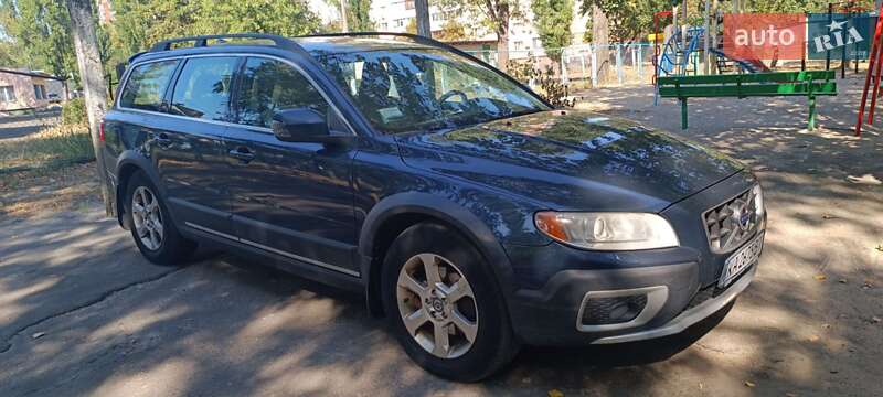 Универсал Volvo XC70 2010 в Киеве