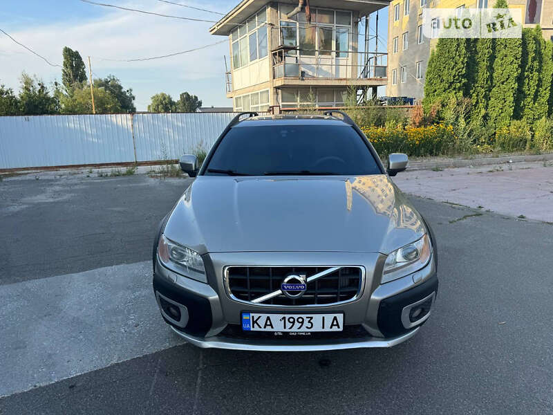 Универсал Volvo XC70 2011 в Киеве