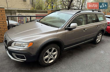 Универсал Volvo XC70 2011 в Киеве