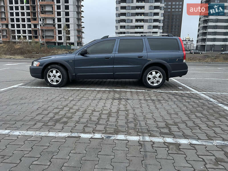 Универсал Volvo XC70 2006 в Киеве