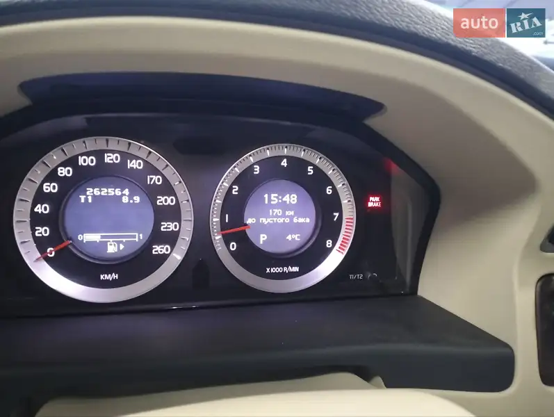 Volvo XC70 2010