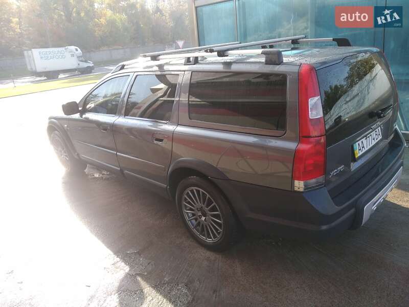 Универсал Volvo XC70 2006 в Киеве