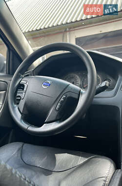 Универсал Volvo XC70 2004 в 