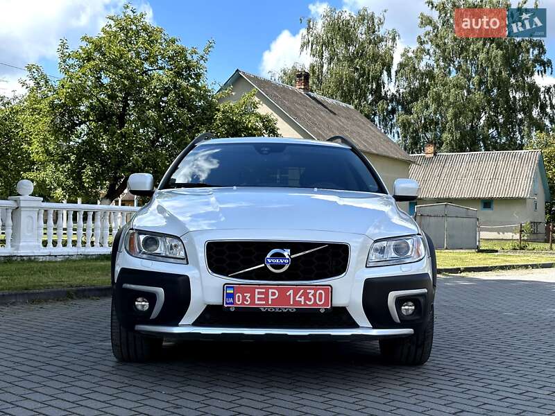 Универсал Volvo XC70 2016 в Радивилове