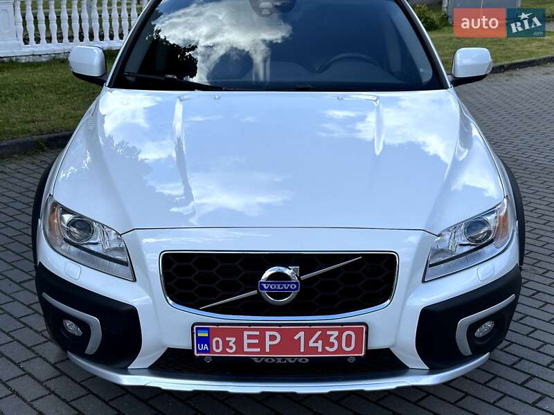 Универсал Volvo XC70 2016 в Радивилове