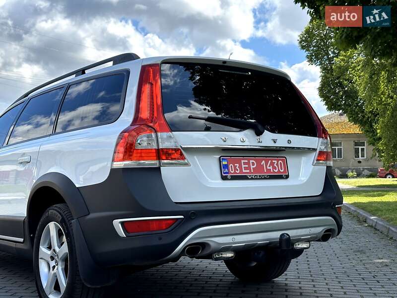 Универсал Volvo XC70 2016 в Радивилове