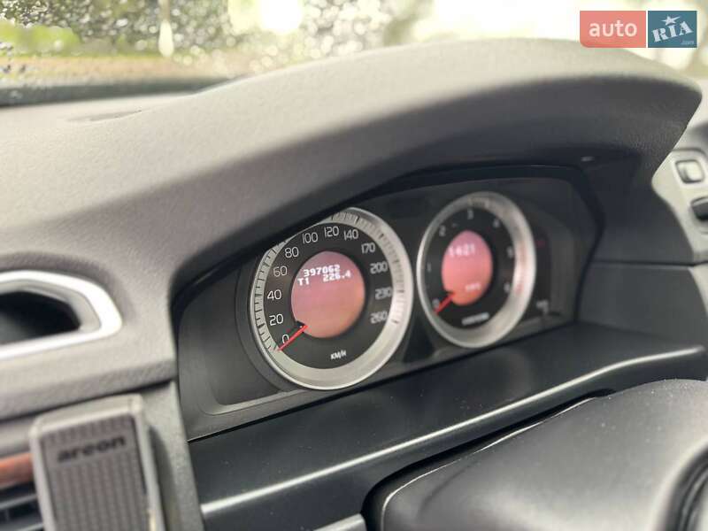 Універсал Volvo XC70 2012 в Ставищі