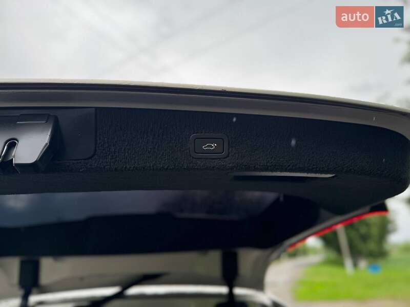 Універсал Volvo XC70 2012 в Ставищі