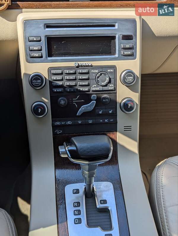 Универсал Volvo XC70 2010 в Ивано-Франковске