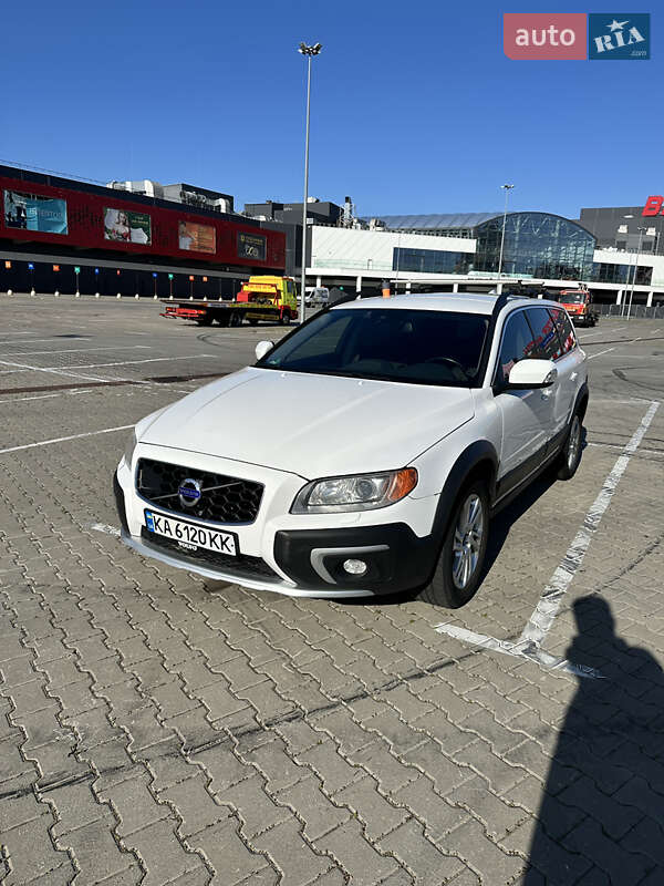 Універсал Volvo XC70 2013 в Києві