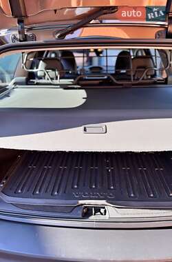 Универсал Volvo XC70 2013 в 