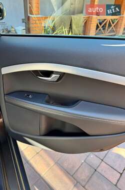 Универсал Volvo XC70 2013 в 