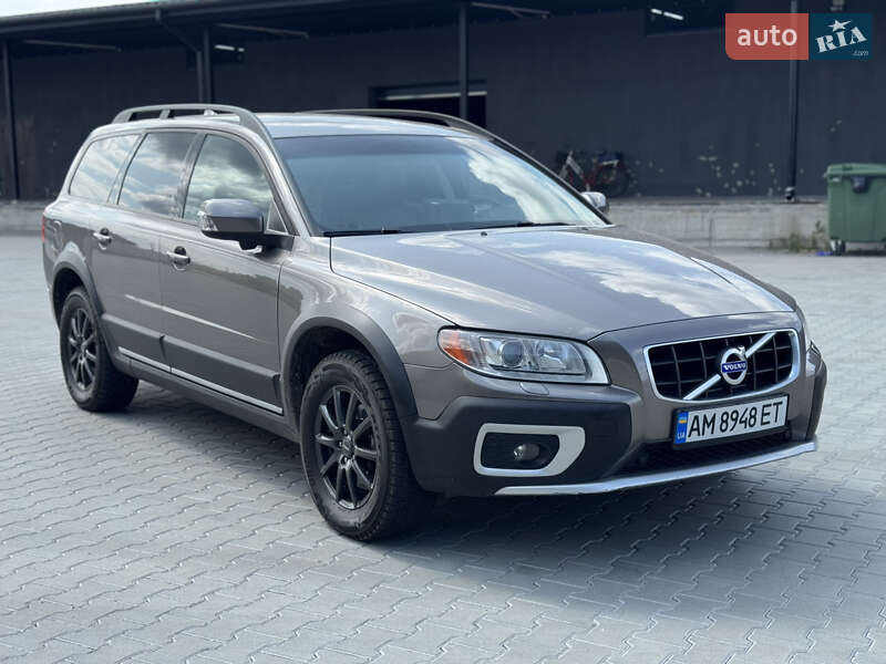 Универсал Volvo XC70 2010 в Житомире