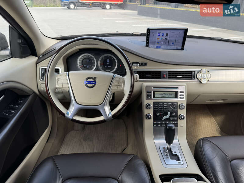 Универсал Volvo XC70 2010 в Житомире