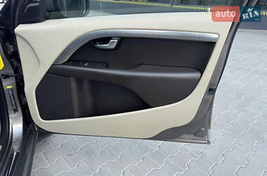 Універсал Volvo XC70 2010 в 