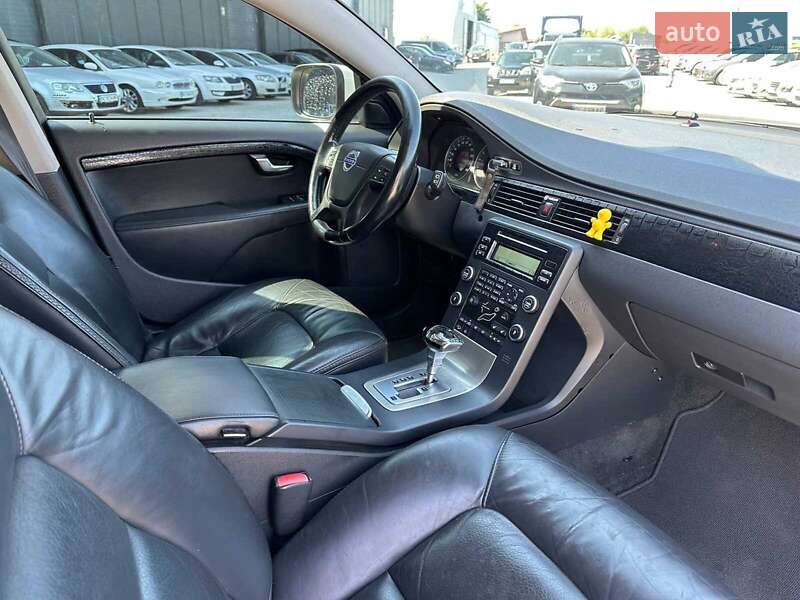 Универсал Volvo XC70 2010 в Львове