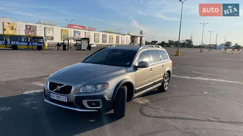 Універсал Volvo XC70 2008 в Києві