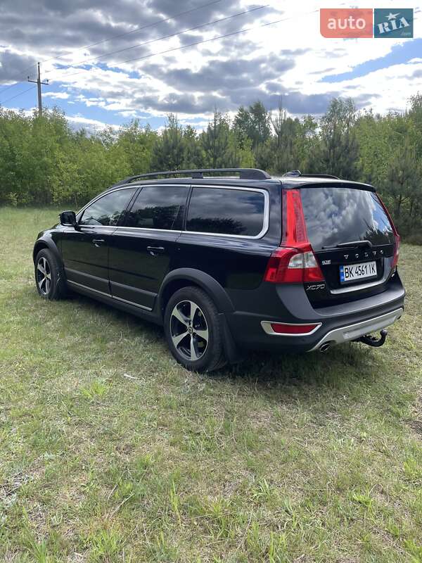 Volvo XC70 2010