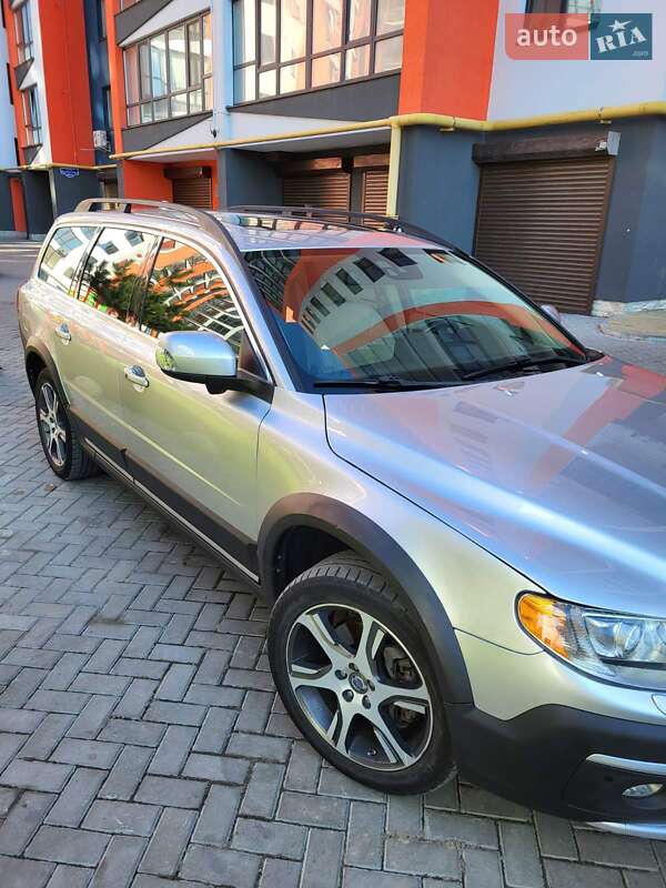 Универсал Volvo XC70 2014 в Хмельницком