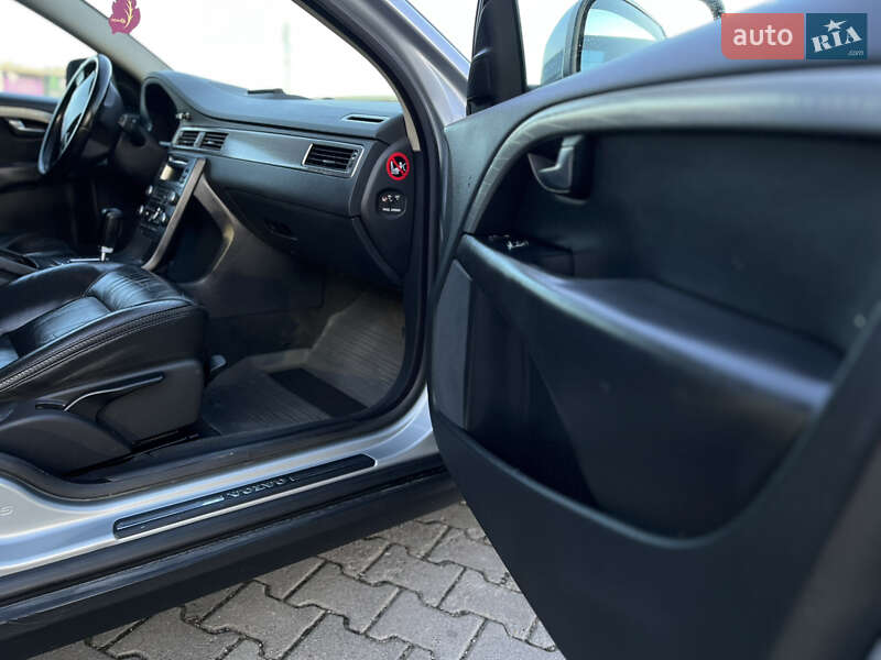 Универсал Volvo XC70 2007 в Черновцах фото 39 Универсал Volvo XC70 2007 в Черновцах