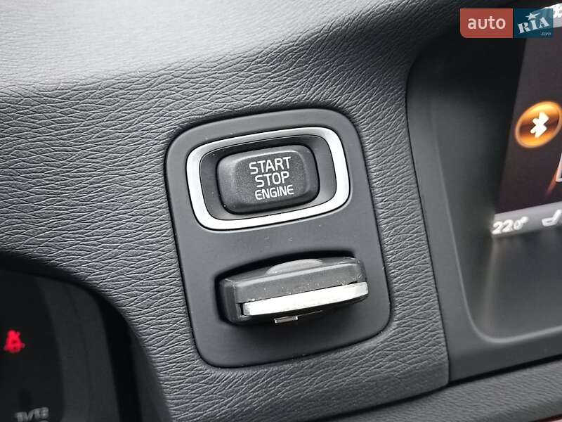 Универсал Volvo XC70 2012 в Харькове