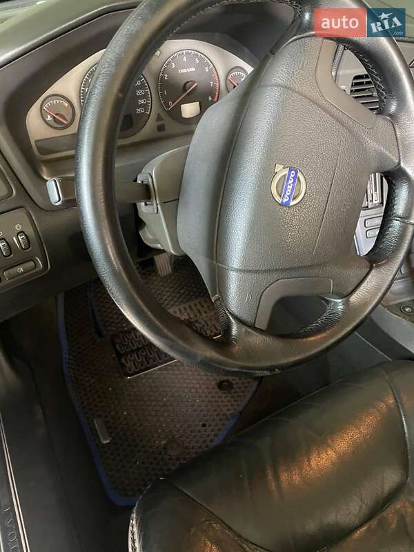 Универсал Volvo XC70 2002 в Харькове