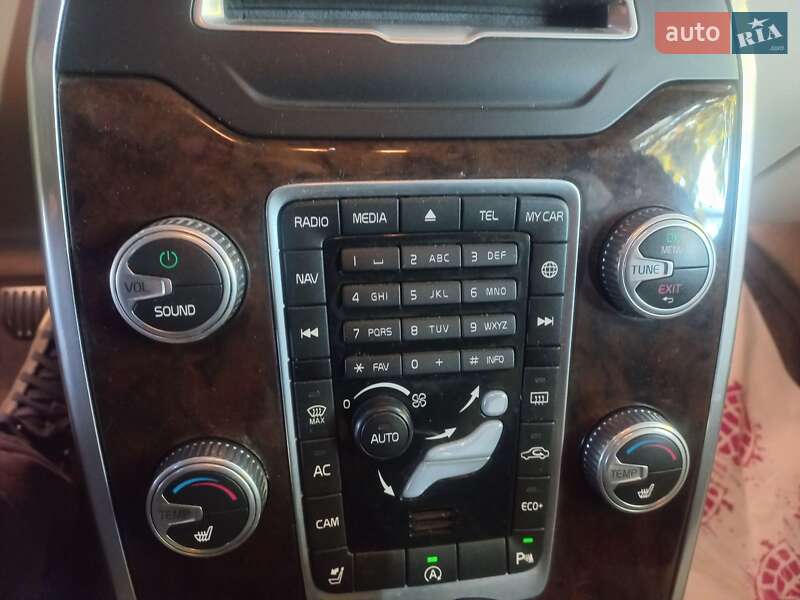 Універсал Volvo XC70 2015 в Дніпрі