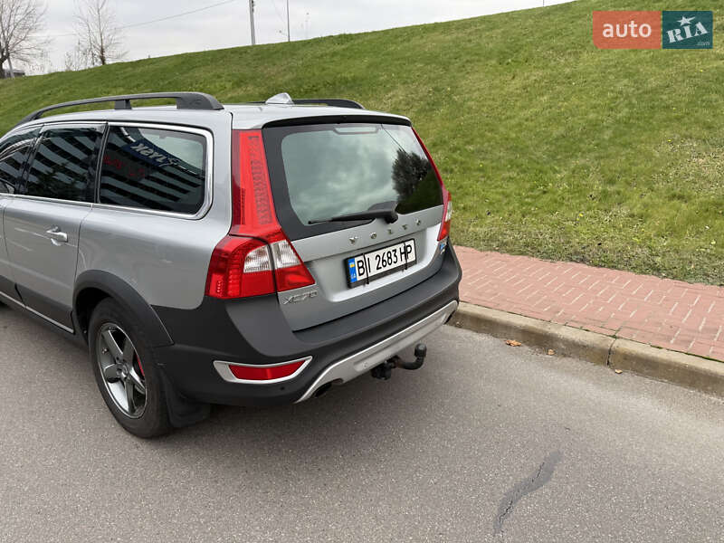 Универсал Volvo XC70 2013 в Киеве фото 3 Универсал Volvo XC70 2013 в Киеве