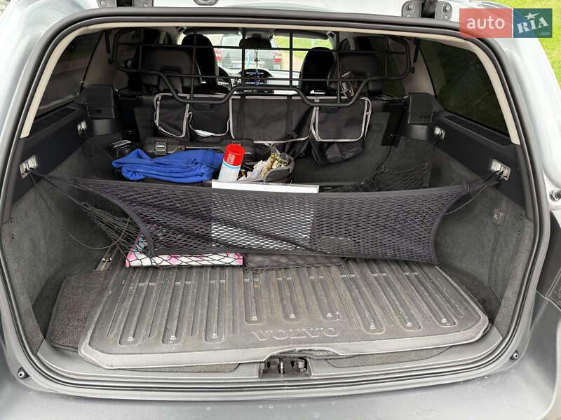 Универсал Volvo XC70 2013 в Киеве фото 11 Универсал Volvo XC70 2013 в Киеве