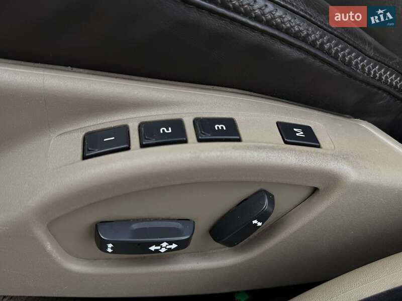 Універсал Volvo XC70 2008 в Києві