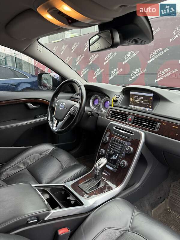 Універсал Volvo XC70 2012 в Сумах фото 34 Універсал Volvo XC70 2012 в Сумах
