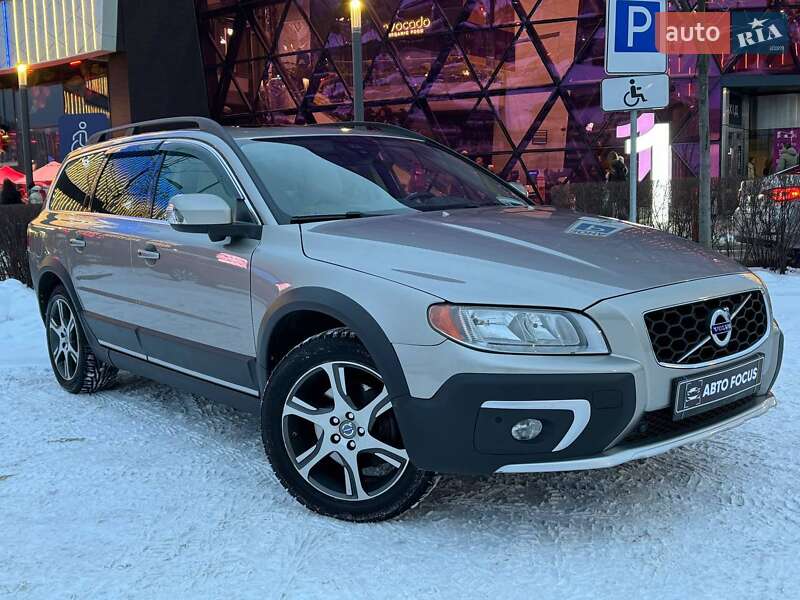 Volvo XC70 2014