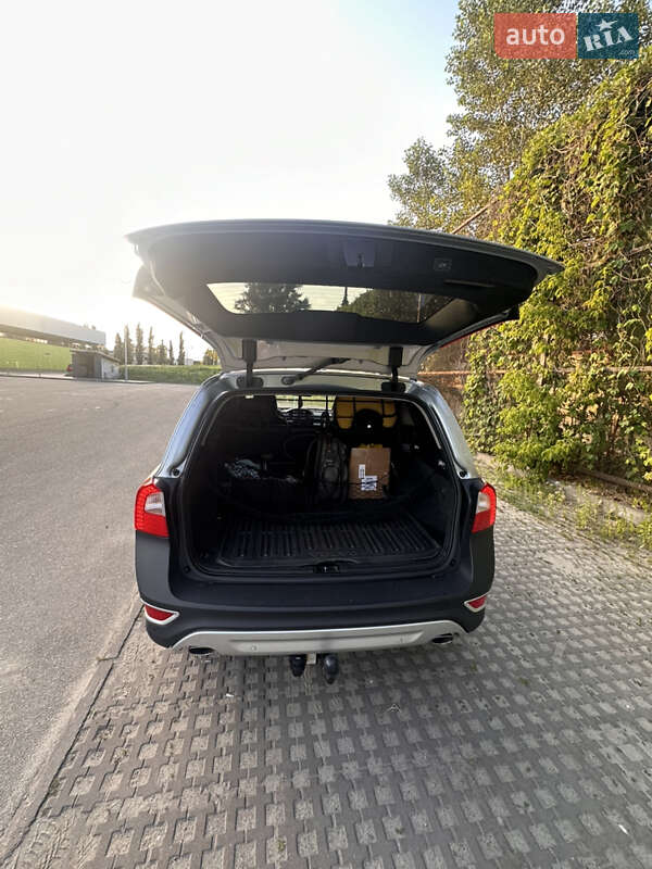 Универсал Volvo XC70 2013 в Киеве