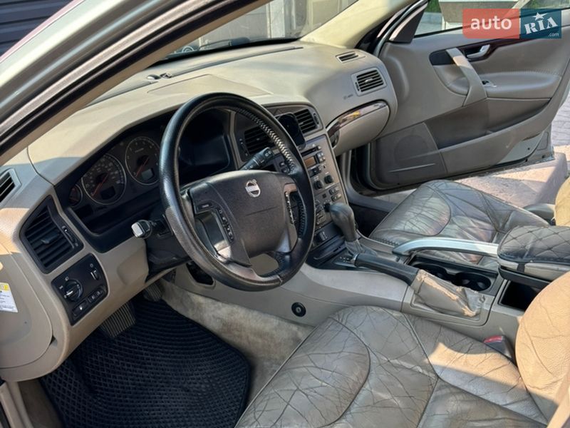 Универсал Volvo XC70 2004 в Житомире