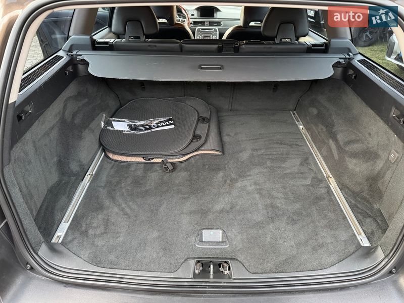 Универсал Volvo XC70 2016 в Калуше