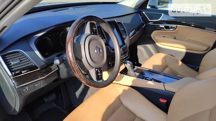 Позашляховик / Кросовер Volvo XC90 2015 в Тернополі фото 18 Позашляховик / Кросовер Volvo XC90 2015 в Тернополі