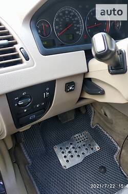 Внедорожник / Кроссовер Volvo XC90 2003 в 