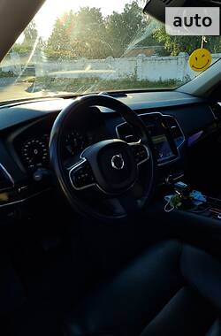 Внедорожник / Кроссовер Volvo XC90 2016 в Полтаве