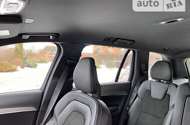 Внедорожник / Кроссовер Volvo XC90 2021 в 