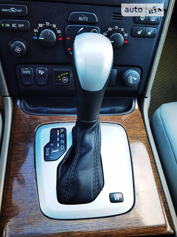 Седан Volvo XC90 2003 в Киеве