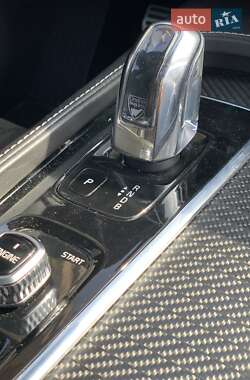 Позашляховик / Кросовер Volvo XC90 2016 в Львові