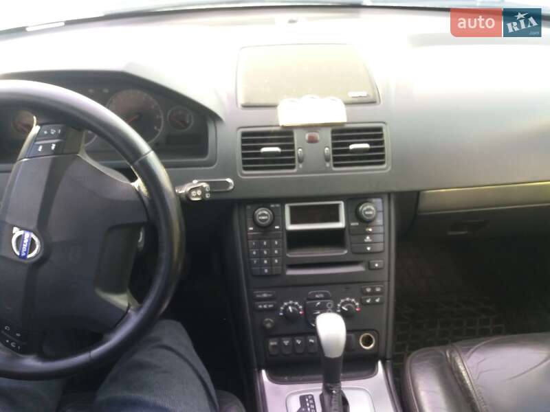 Внедорожник / Кроссовер Volvo XC90 2005 в Ужгороде
