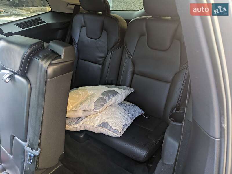 Внедорожник / Кроссовер Volvo XC90 2016 в Снятине