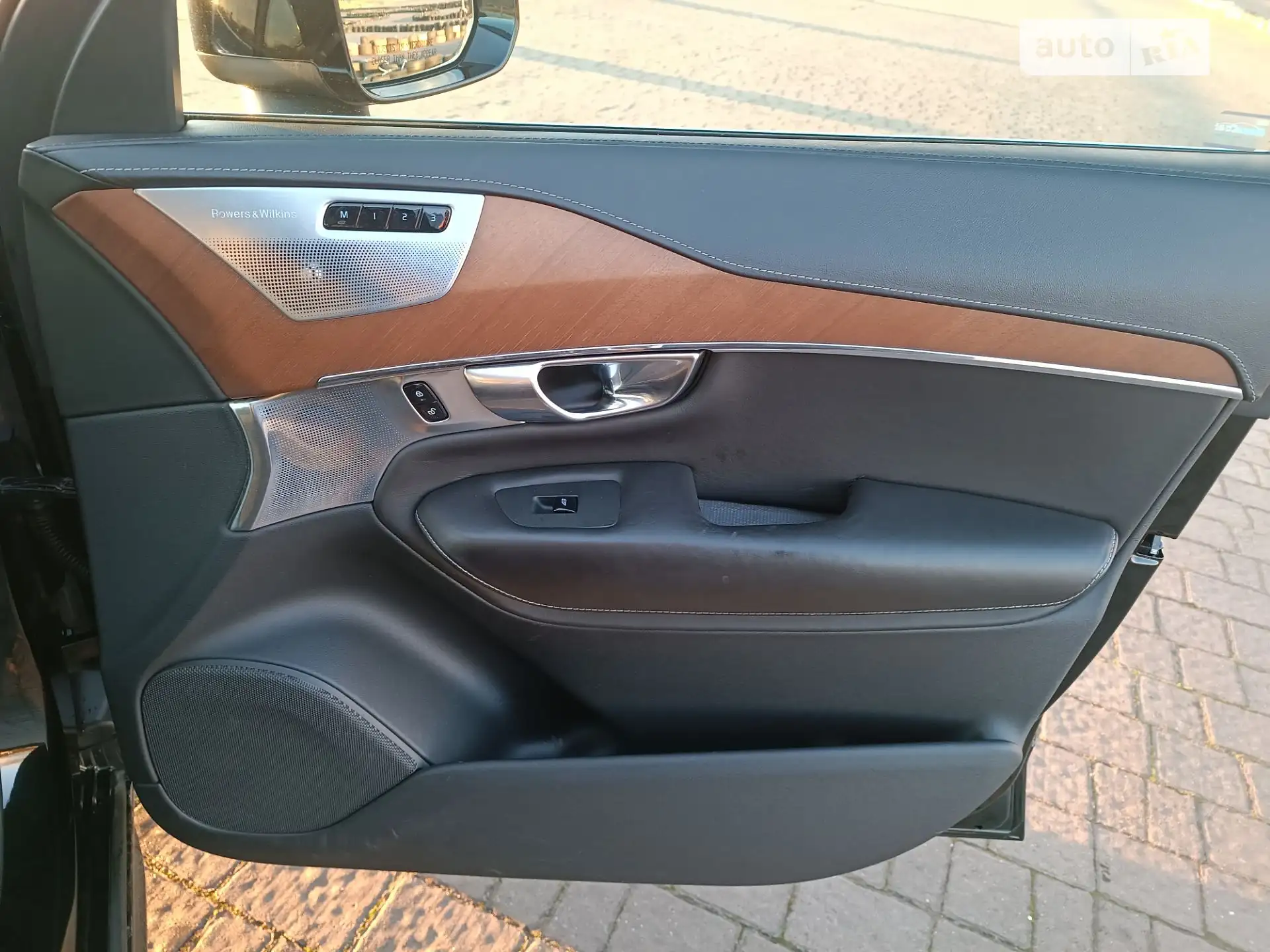 2016 Volvo XC90 - мініатюра 16