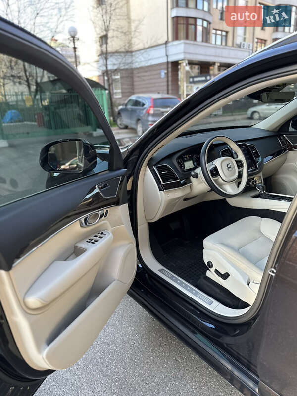 Позашляховик / Кросовер Volvo XC90 2016 в Києві фото 25 Позашляховик / Кросовер Volvo XC90 2016 в Києві