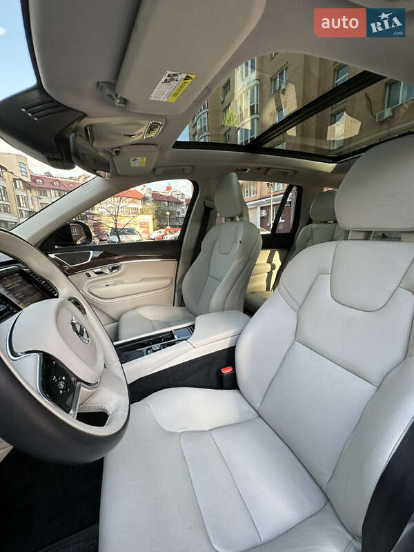 Позашляховик / Кросовер Volvo XC90 2016 в Києві фото 28 Позашляховик / Кросовер Volvo XC90 2016 в Києві