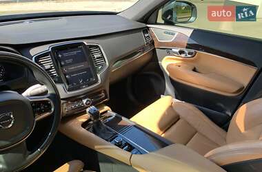 Внедорожник / Кроссовер Volvo XC90 2017 в 