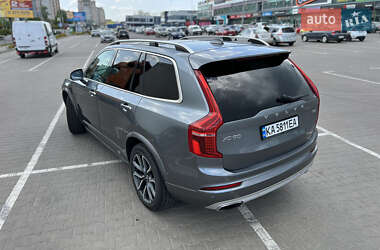 Внедорожник / Кроссовер Volvo XC90 2017 в 