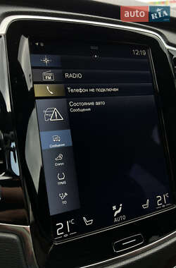Внедорожник / Кроссовер Volvo XC90 2017 в 